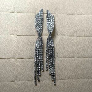 LUXURY SPIRAL DIAMOND EARRINGS